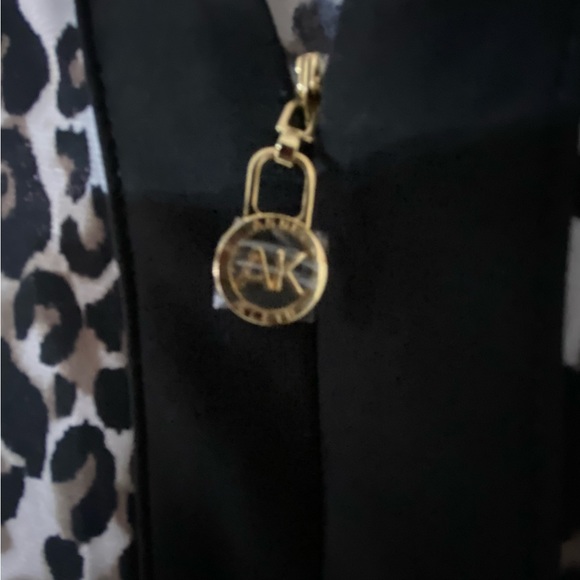 Anne Klein Women’s Tunic  Long Sleeve Animal print Zipper Neckline Size PL NWOT - Picture 5 of 7
